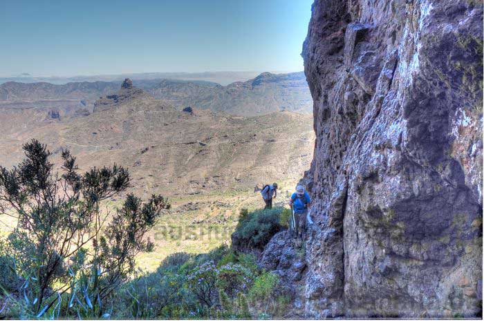 Aufstieg Wanderung Gran Canaria an Felswand