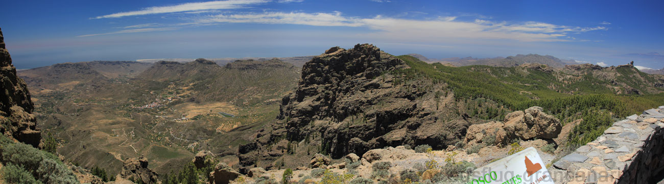 Ausblick vom Aussichtspunkt am Pico de las Nieves, höchster Berg von Gran Canaria nach Süden und Westen